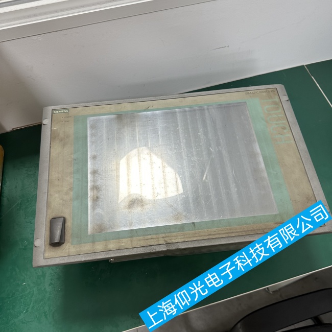 �F�(y��ng)���T�ӹ��ؙC(j��)IPC677C��Ļ�o(w��)�@ʾ���ϾS�ޱ��B(y��ng)��ַ