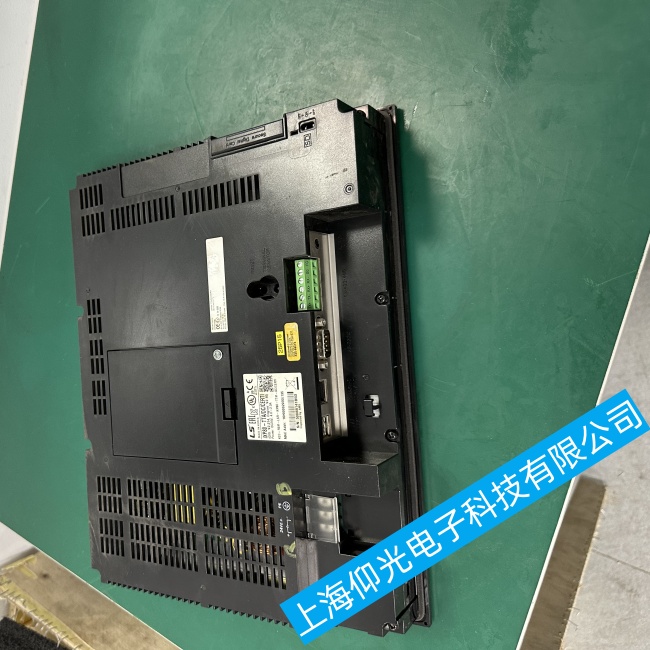 ���LS�a(ch��n)��|����iXP80��Ļ�ϳ��F(xi��n)��ֱ��ˮƽ�ėl�y���ϾS�ޙC��(g��u)